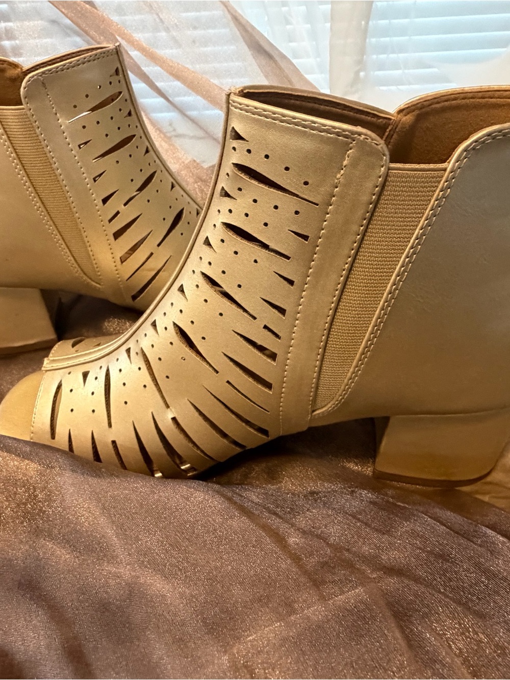 Taylor Metallic Silver Cutout Block Heel Booties - Picture 5 of 8